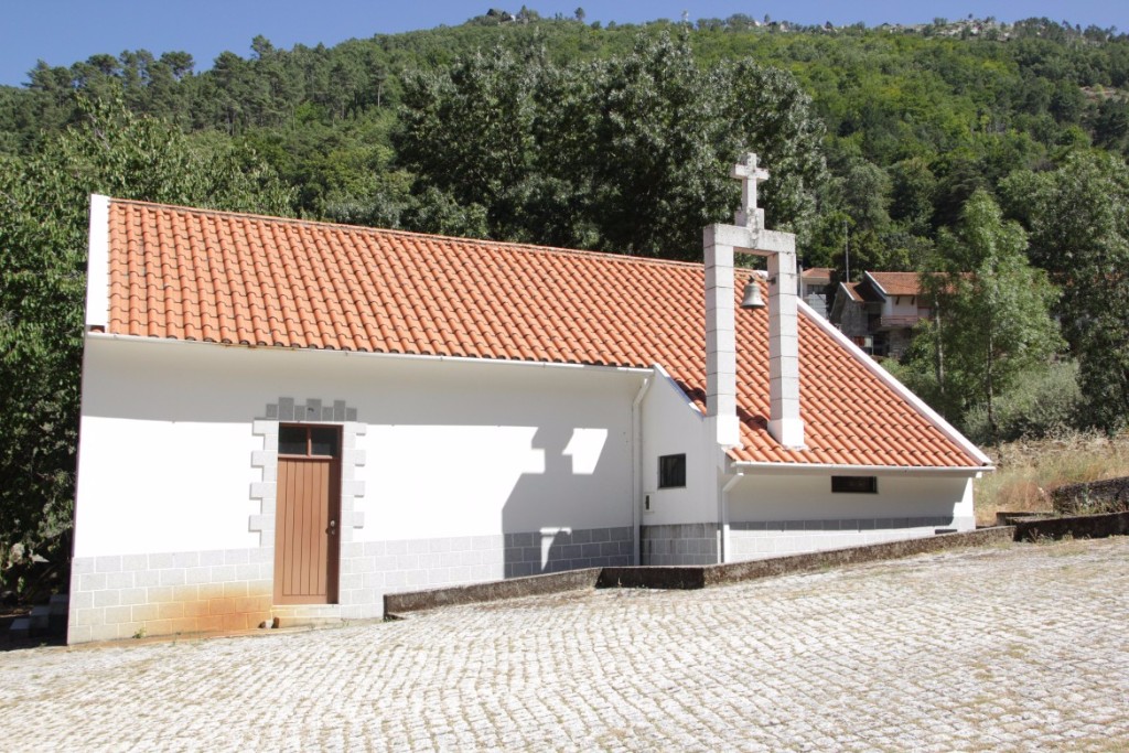 Capela-Nossa-Sra.-de-Lurdes-02 Capela-Nossa-Sra.-de-Lurdes-02